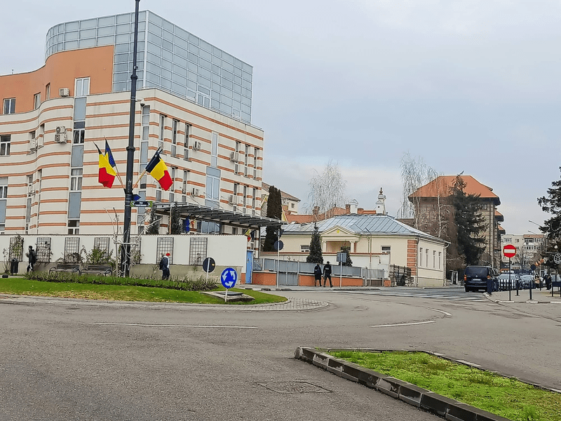 Percheziții la Direcția Agricolă Vâlcea. Suspiciuni de fraudă cu fonduri europene