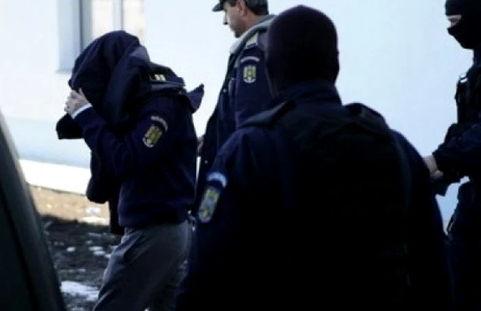 Ofiţerul din cadrul PMS Craiova este acuzat de luare de mită Foto: Arhiva