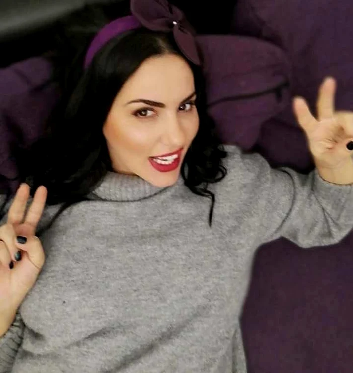 
    Se pare că Laviniei Pârva îi priește sarcinafoto: arhivă personală  