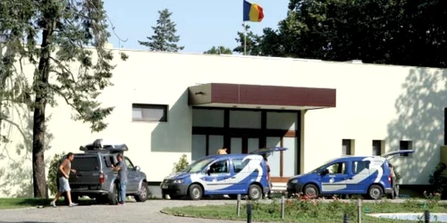 Televiziunea de casă a USL a făcut aseară transmisii în direct din „vila dictatorului“   