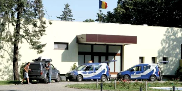 Televiziunea de casă a USL a făcut aseară transmisii în direct din „vila dictatorului“   