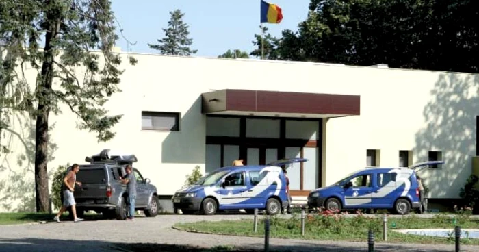 Televiziunea de casă a USL a făcut aseară transmisii în direct din „vila dictatorului“