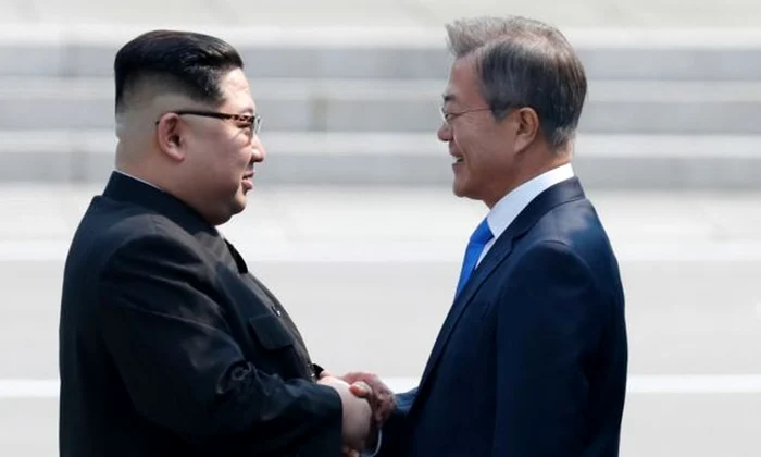 Summit inter coreean: Kim Jong Un şi Moon Jae in au ajuns faţă în faţă jpeg