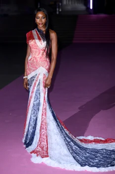 Naomi Campbell la Pink Ball de la British Museum. FOTO: Profimedia