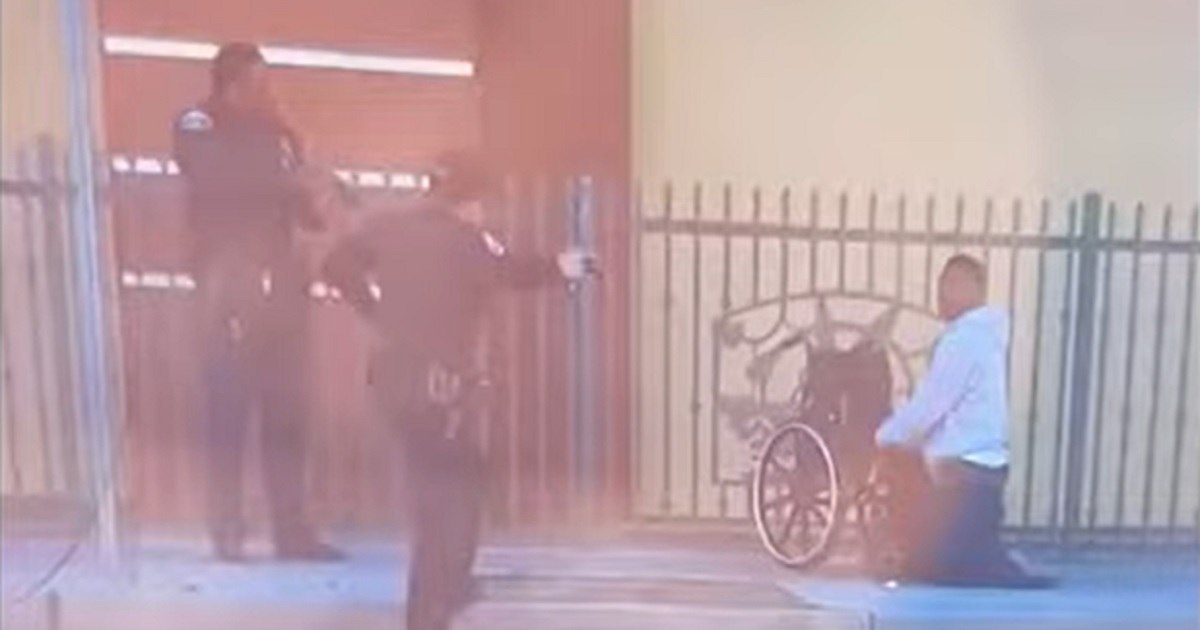Imagini șocante. Bărbat de culoare cu picioare amputate, împușcat mortal de polițiști VIDEO | adevarul.ro