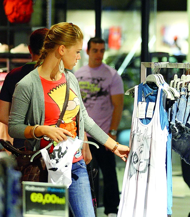 
    Verifică produsul înainte de al achiziţiona  