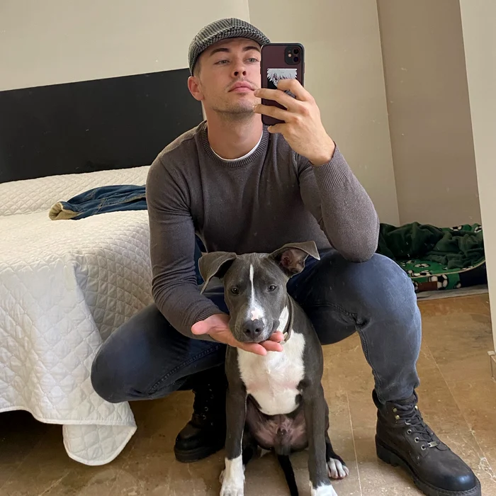 Alex și câinele său, Dante FOTO: FB