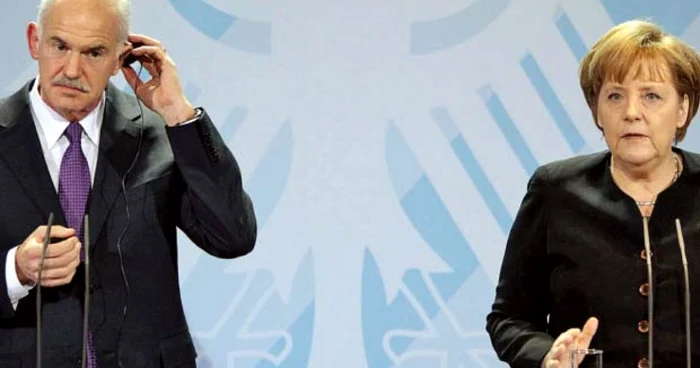 Cancelarul german, Angela Merkel, şi premierul elen, George Papandreou. Merkel i-a acuzat pe greci de lenevie