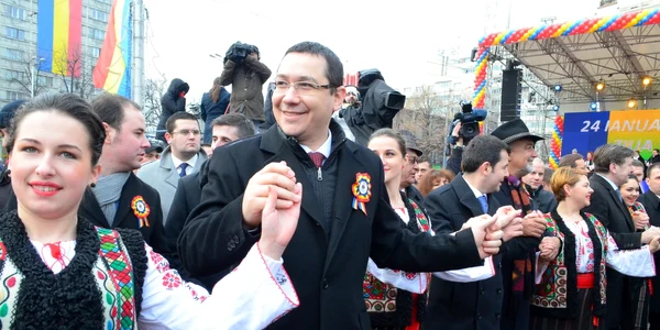 Victor Ponta şi ceilalţi lideri USL la hora unirii din Iaşi