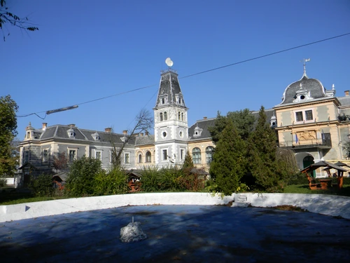 Palatul şi parcul de la Macea, Arad jpeg