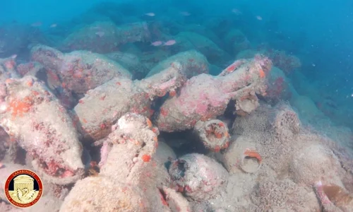 roman shipwreck amphorae sicily 1 jpg