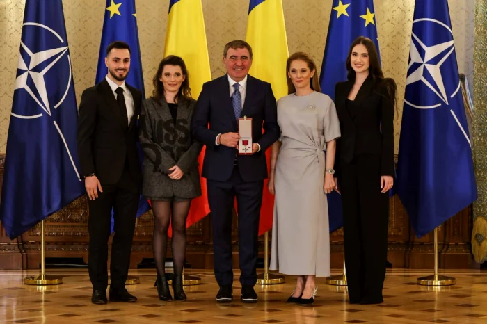 Familia lui Gică Hagi la ceremonia de la Palatul Cotroceni. FOTO: Facebook