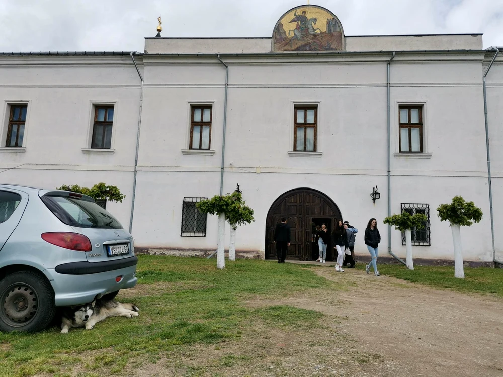  Mănăstirea sârbească din comuna Birda FOTO Ștefan Both