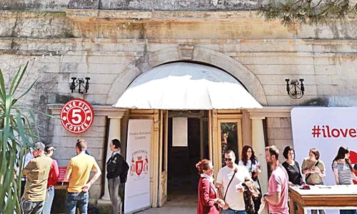 Hotel Intim  De aici i a trimis Mihai Eminescu o scrisoare romantică iubitei lui, Veronica jpeg