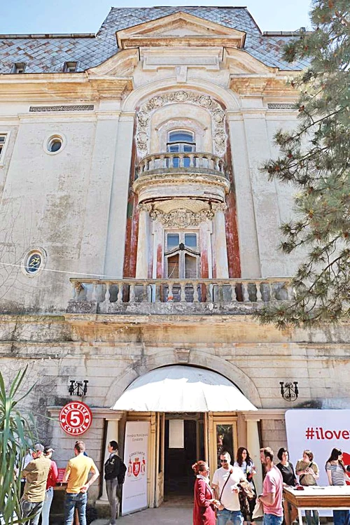 Hotel Intim. De aici i-a trimis Mihai Eminescu o scrisoare romantică iubitei lui, Veronica