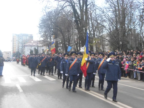 Peste 10.000 de suceveni au sărbătorit Ziua Naţională a României. FOTO Dănuţ Zuzeac