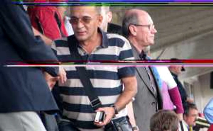 Sergiu Băhăian, în tribunele stadionului Gloria