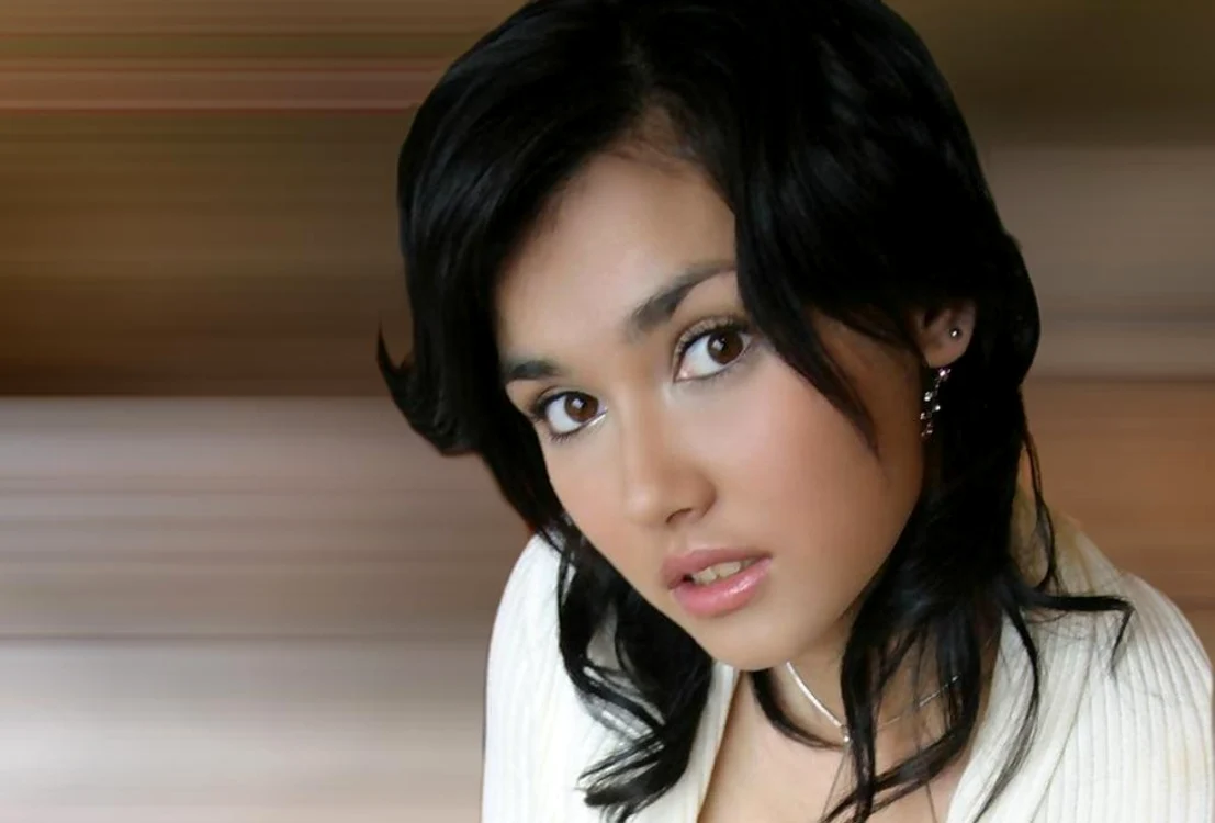 Chipul ingenuu al Mariei Ozawa a fost exploatat la maximum de producătorii de filme porno