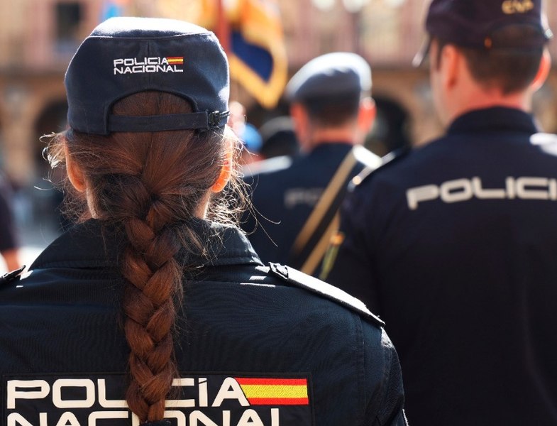 Barbarie în fermele din Spania: clanul „Muti” ținea muncitori români în sclavie și condiții inumane. 17 arestări și opt victime eliberate