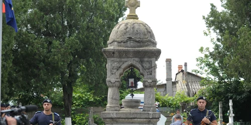 calarasi jandarmii asigura ordinea publica de ziua eroilor foto jandarmeria calarasi