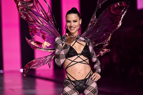 Adriana Lima în 2024, Profimedia 