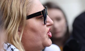 Diana Șoșoacă părăsește sediul Parchetului General FOTO: Inquam Photos / George Călin 6442 jpg