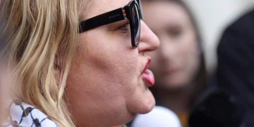 Diana Șoșoacă părăsește sediul Parchetului General FOTO: Inquam Photos / George Călin 6442 jpg