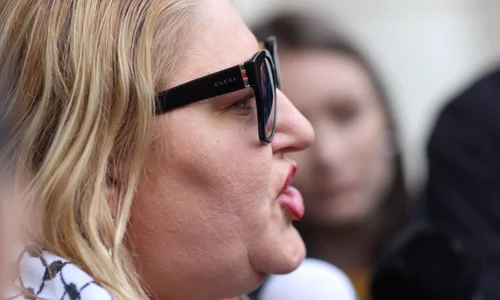 Diana Șoșoacă părăsește sediul Parchetului General FOTO: Inquam Photos / George Călin 6442 jpg