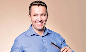 Hairstylistul Cristi  Pascu avertizează  că există riscul  să faci acnee jpeg