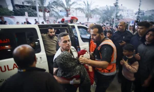 Raniti aduși la Spitalul Nasser din Khan Yunes Fasia Gaza Palestina profimedia 0826298713 jpg