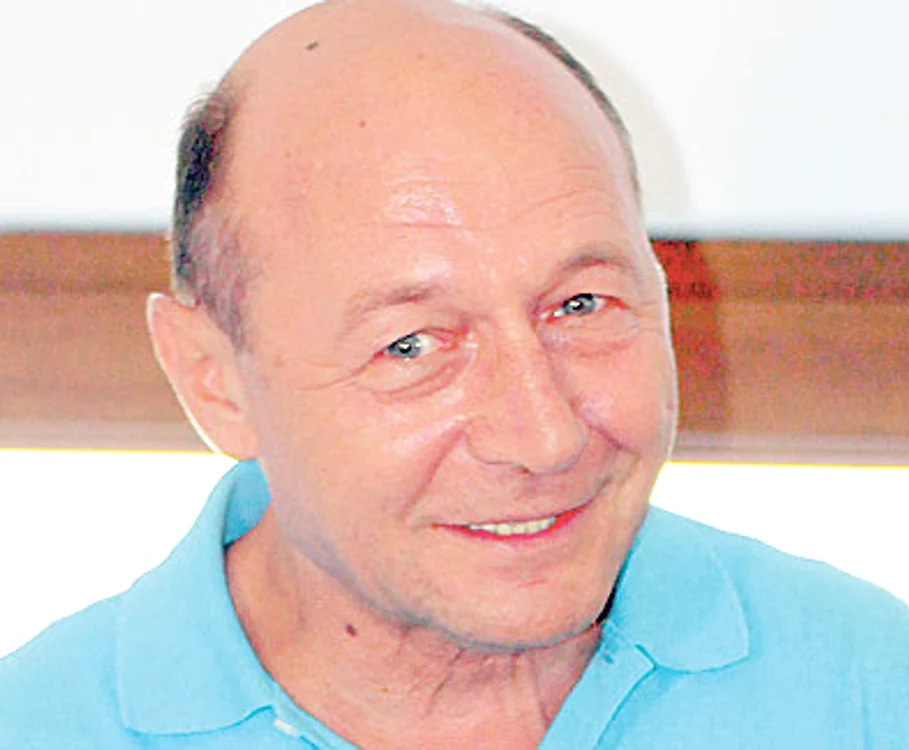 Băsescu a fost vizitat ieri de colegii de facultate
