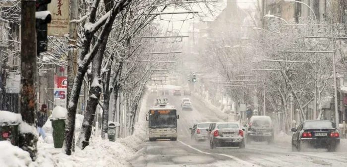 Ninge în București dimineață - foto Inquam Photos / Alberto Groşescu