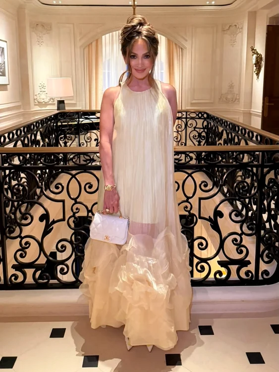 Jennifer Lopez la Cannes, Foto Instagram (6) jpg