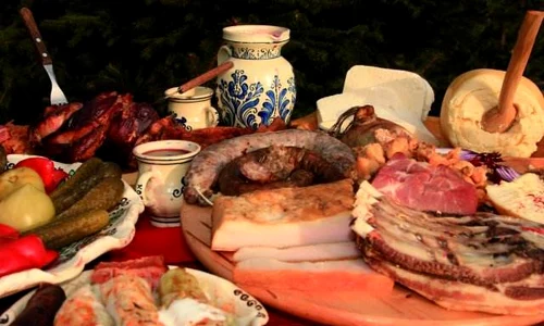 ce pus pe masa romanii de 1 decembrie jpeg