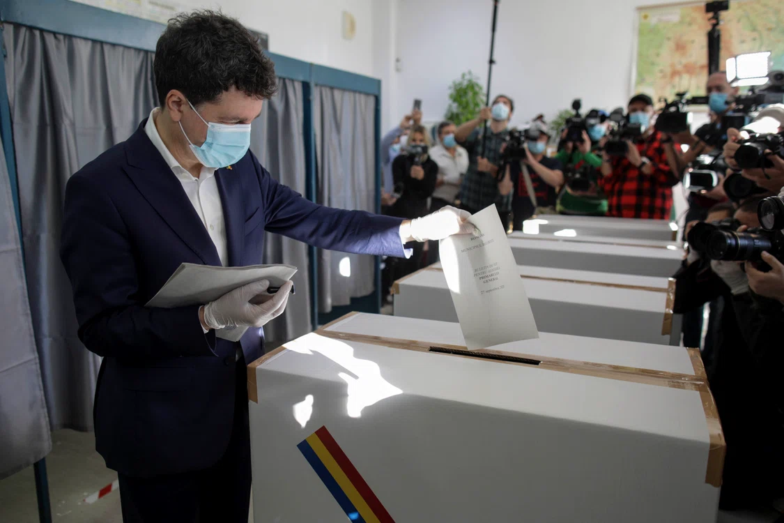 Nicușor Dan, candidatul PNL şi USR-PLUS la Primăria Capitalei