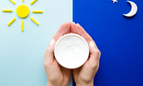 De ce ai nevoie de creme hidratante diferite pentru ten ziua si noaptea  Sursa foto shutterstock 1335545144 jpg