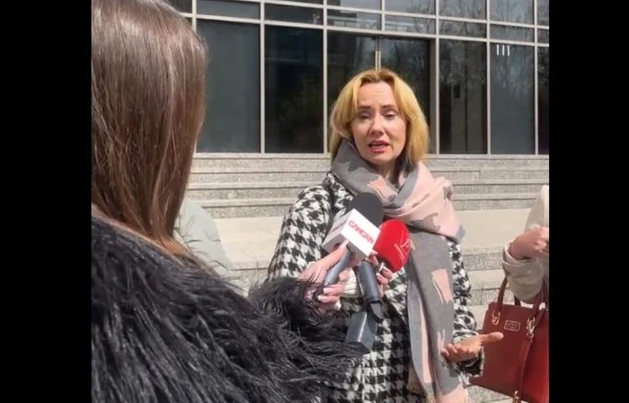 Oana Ioniţă a protestat chiar de ziua fiului său. FOTO: captură video