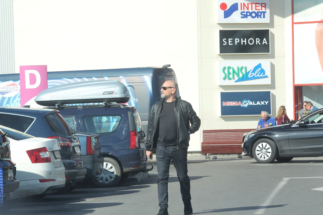Cristian Bozgan, fotografiat în oraș