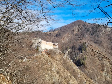 Cetatea Poenari este în proces de restaurare Foto: Asociația Montana Vidraru/Facebook jpg