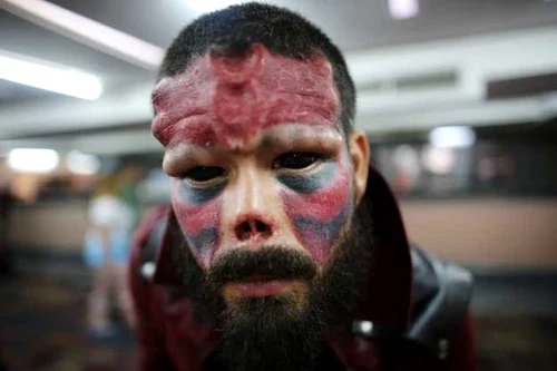 expozitie tatuaje si body piercing FOTO AP