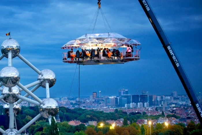 dinner in the sky