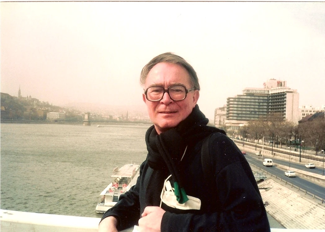 "Cultura reprezintă o investiţie benefică"   interviu cu Dumitru AVAKIAN jpeg