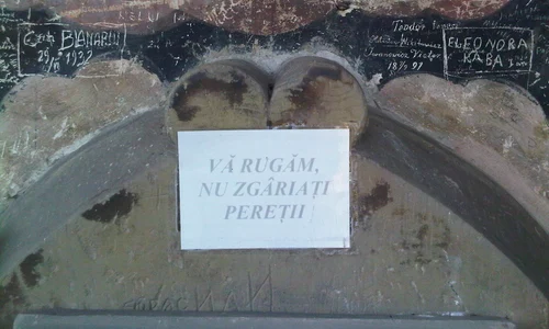 Cu ochii în 3,14 jpeg