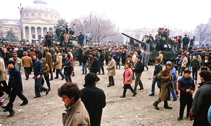 Aşa am trăit Revoluția Română: «Eram îngrozit de faptul că aruncasem materialul de propagandă cu Elena Ceauşescu pe jos   » jpeg