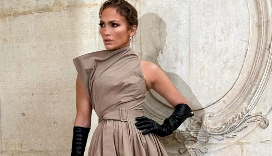 Jennifer Lopez, apariție incendiară pe covorul roșu / foto: arhiva Click!