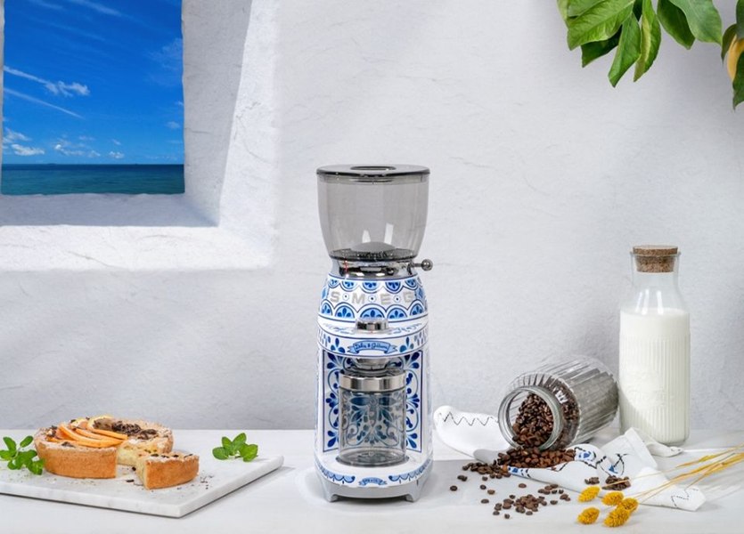 Transformă-ți cafeaua: Top 7 râșnițe de cafea 2026 – Cum să alegi modelul perfect pentru aromă intensă și prospețime garantată