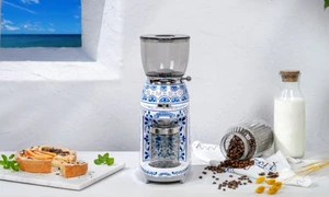 Râșniță electrică de cafea Smeg Dolce&Gabbana Sursă Harvey Norman jpg