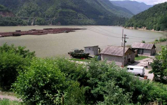 Vâlcea Păstrăvăria Brădişor în vremurile de glorie