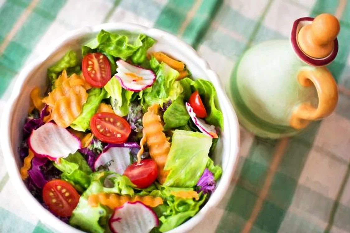 
    Dieta mediteraneană poate reduce riscul apariției bolii Alzheimer.www.clickpentrufemei.ro  