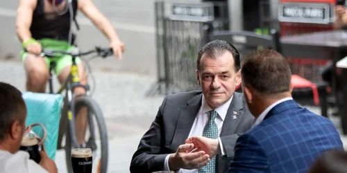 ludovic orban centrul vechi terasa 6 iunie 2020 foto facebook guvernul romaniei